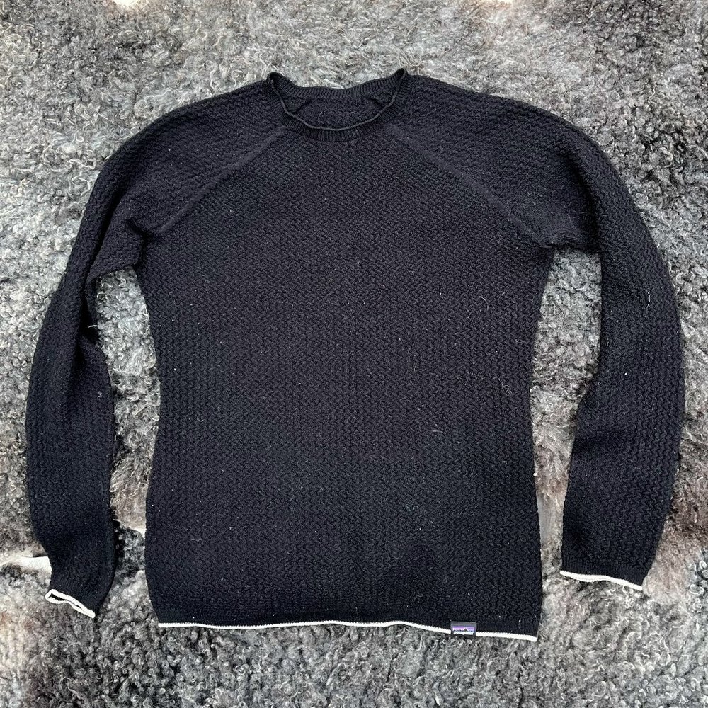Patagonia Women's Capilene Air Crew - size small - black